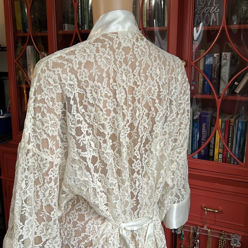 Victoria’s Secret Lace Robe with Sash,Like New, Size Large - Picture 6 of 9